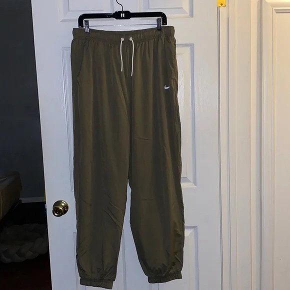 Nike - Picture 7 of 7